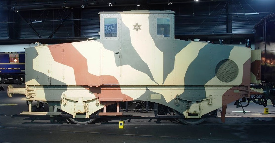 ALVF-locotracteur-Crochat exemplaire de Mulhouse.jpg