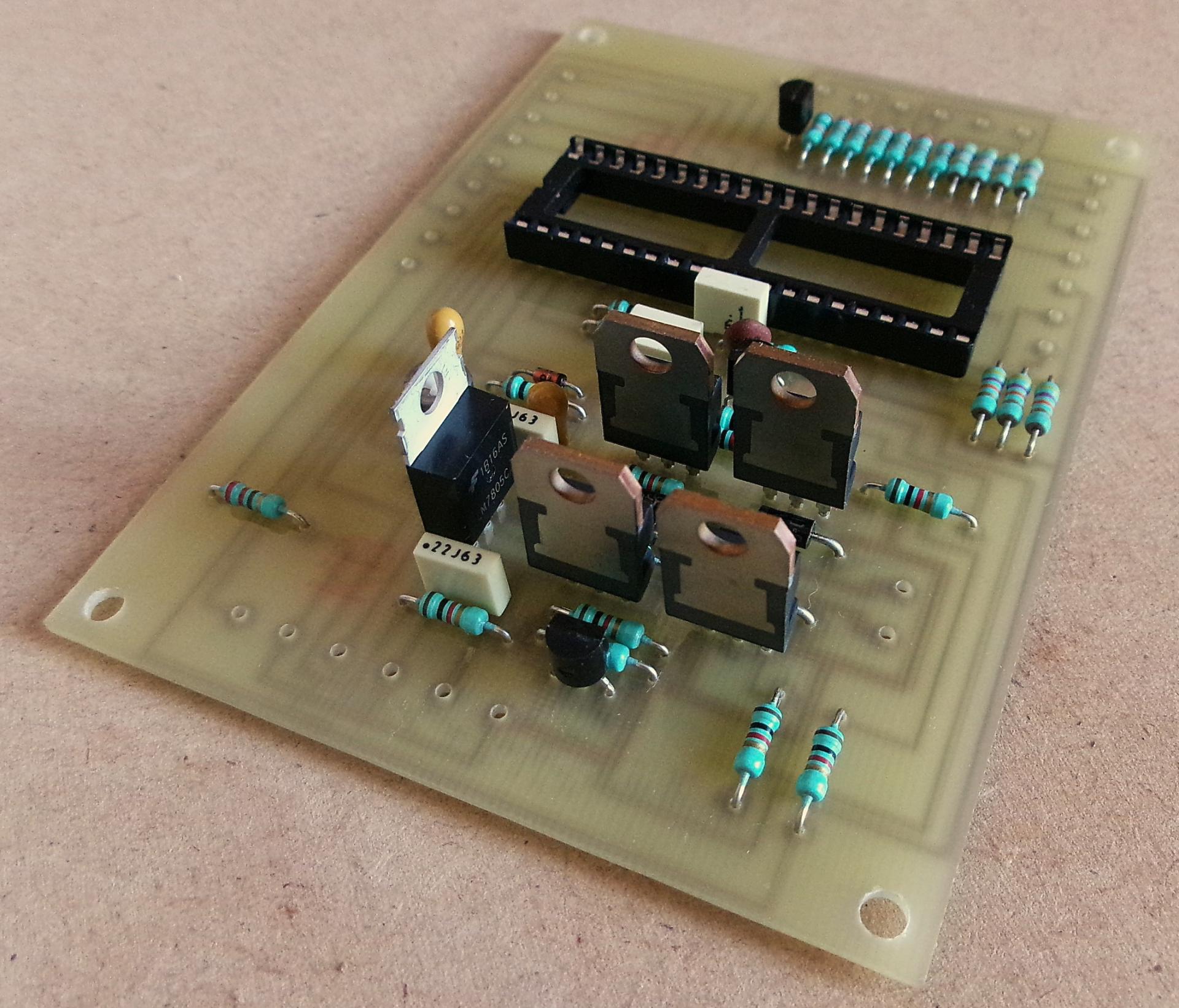 kit µP 84.JPG