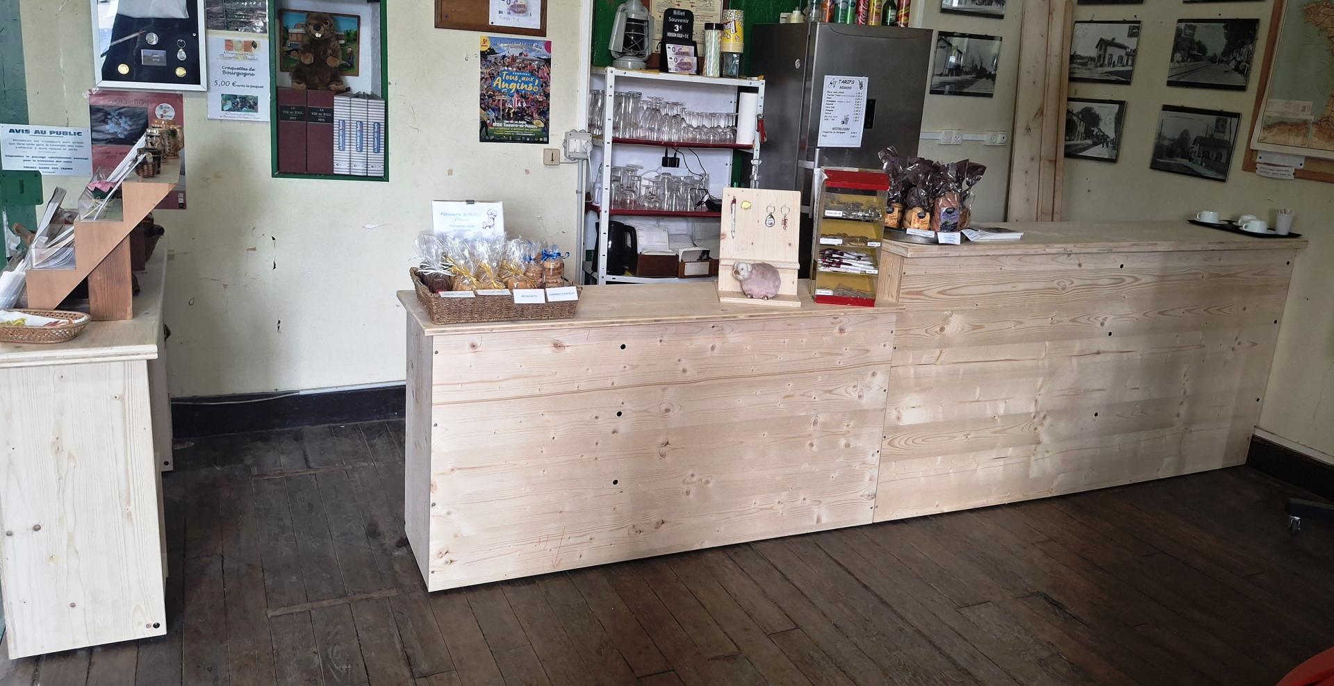 La boutique nouvelle.jpg